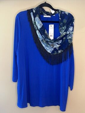 Notations Royal Blue Knit Top with Navy Floral Fringe Scarf